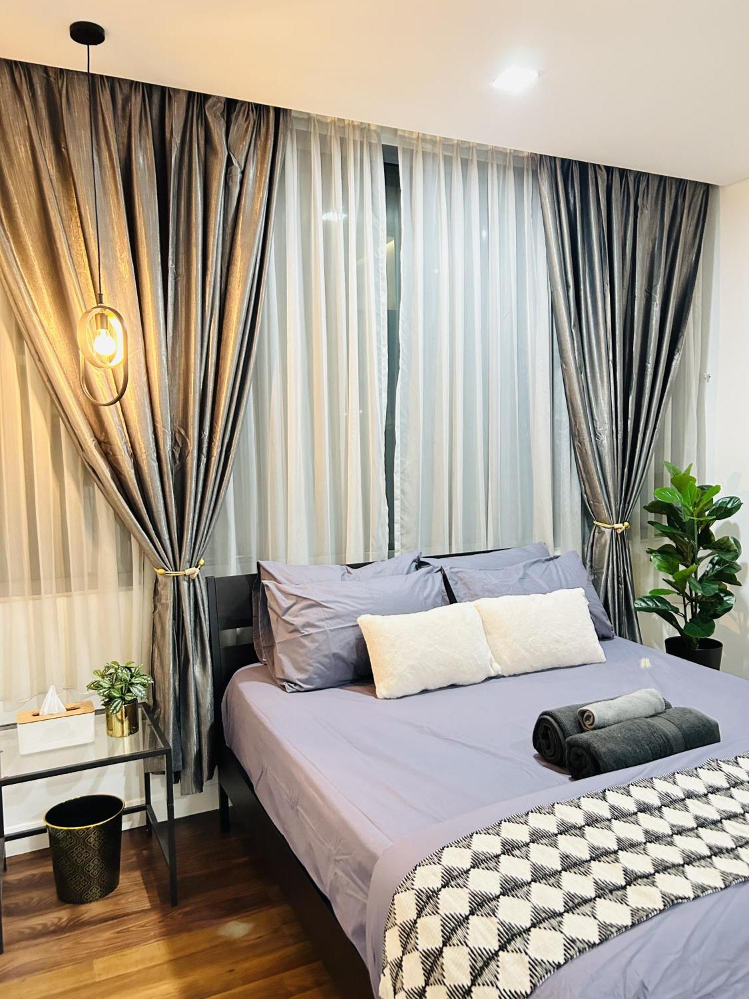 Summer Suites Klcc By Impexia Kuala Lumpur Exterior photo