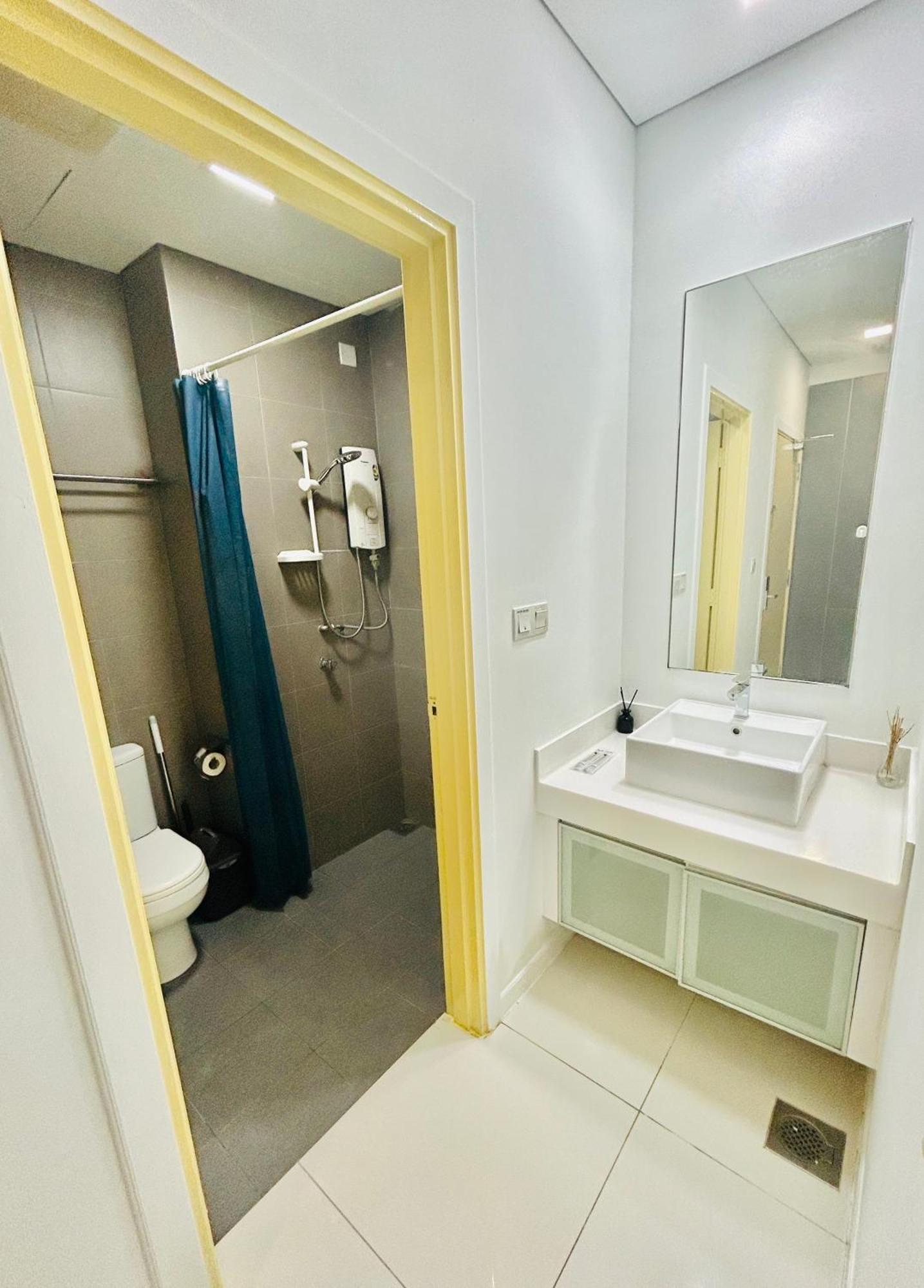 Summer Suites Klcc By Impexia Kuala Lumpur Exterior photo