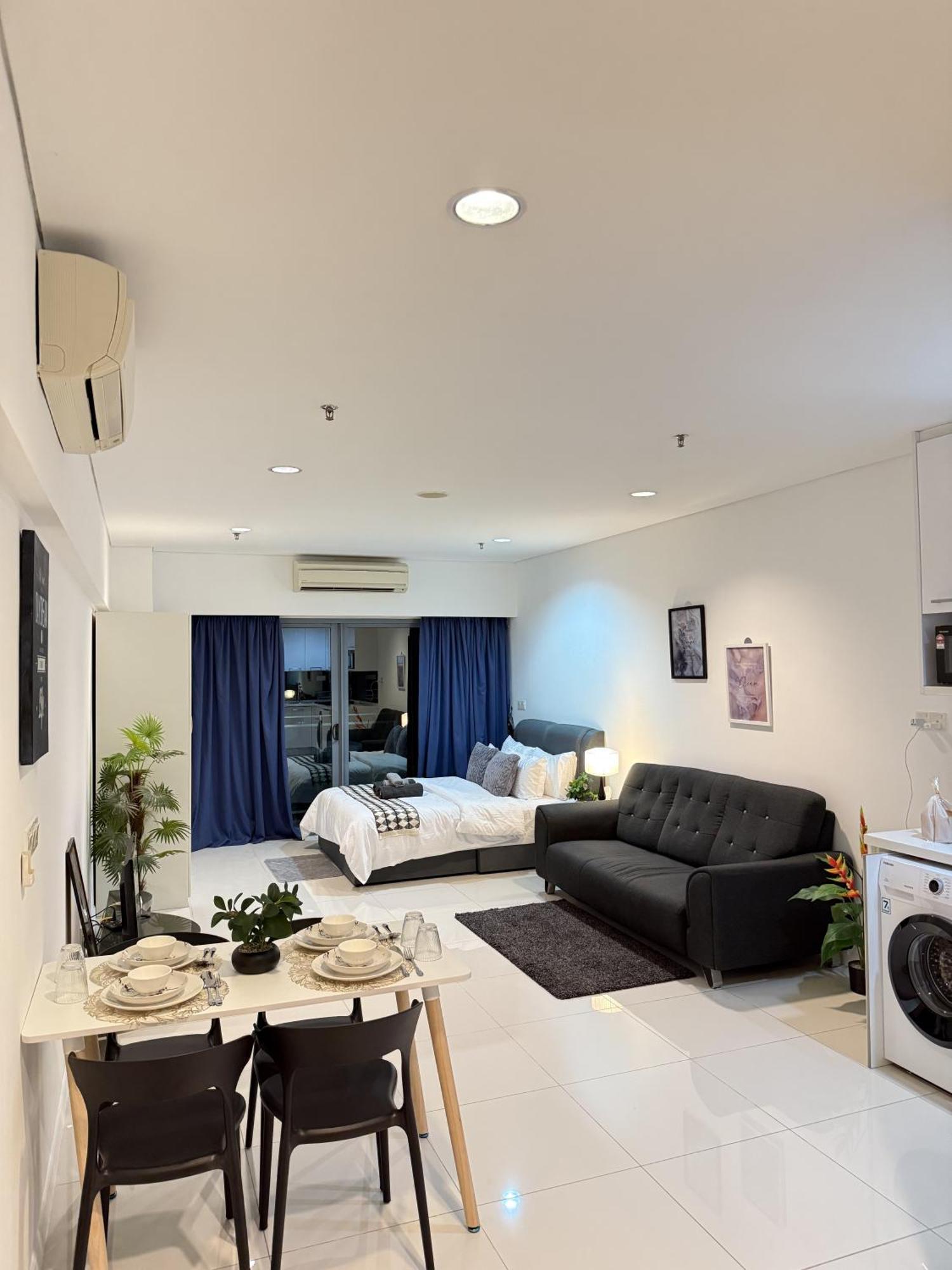 Summer Suites Klcc By Impexia Kuala Lumpur Exterior photo